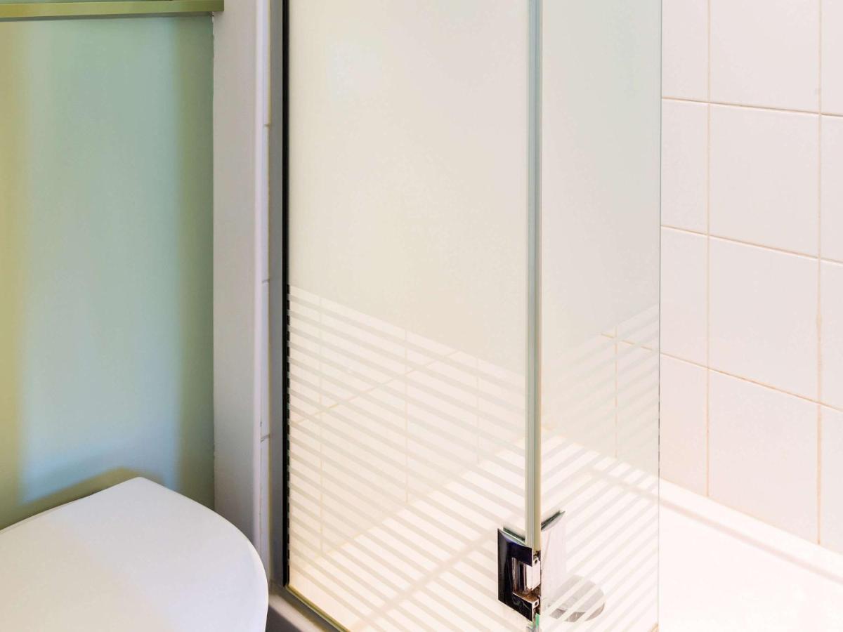 Ibis Budget St Gratien - Enghien-Les-Bains Saint-Gratien Dış mekan fotoğraf